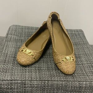 Guess -Shoes